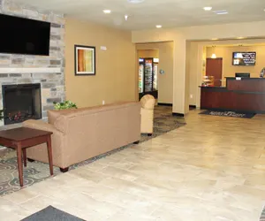 Photo 4 - Cobblestone Hotel & Suites – Devils Lake