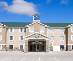 Photo 2 - Cobblestone Hotel & Suites – Devils Lake