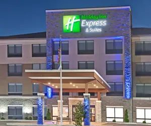 Photo 2 - Holiday Inn Express & Suites Uniontown, an IHG Hotel