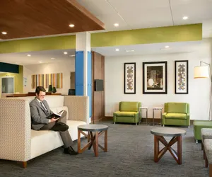 Photo 5 - Holiday Inn Express & Suites Salisbury, an IHG Hotel