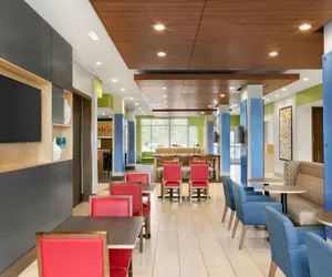 Photo 3 - Holiday Inn Express & Suites Salisbury, an IHG Hotel