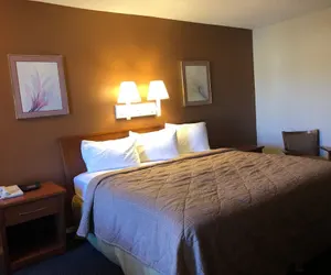Photo 5 - America's Best Inn