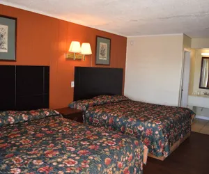 Photo 4 - Dry Dock Motel