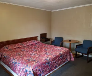 Photo 4 - Gardos Motel