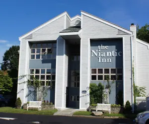 Photo 2 - The Niantic Inn