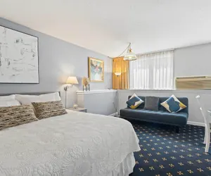 Photo 5 - The Niantic Inn