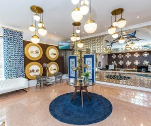 Photo 5 - Oceanside Hotel and Suites