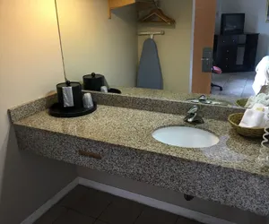 Photo 2 - Americas Best Value Inn & Suites North Port