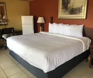 Photo 3 - Americas Best Value Inn & Suites North Port