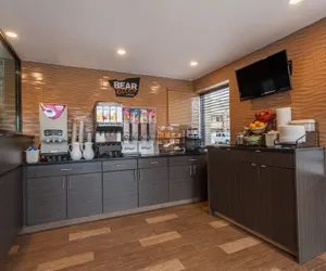 Photo 4 - Travelodge by Wyndham South Hackensack