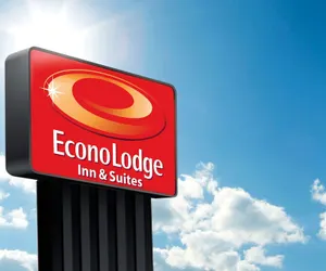 Photo 2 - Econo Lodge Inn & Suites