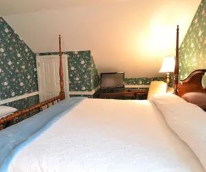 Photo 3 - Duling Kurtz House & Country Inn