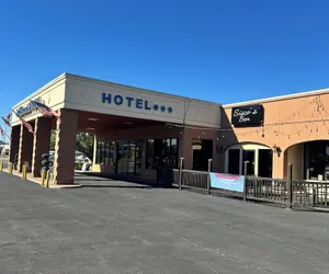 Photo 2 - Suite Dreams Motel By Capital O Mattoon I - 57