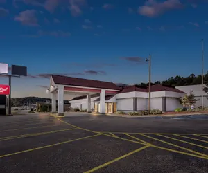 Photo 2 - Red Roof Inn Cambridge, OH
