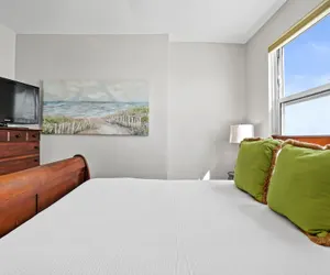 Photo 4 - Sunrise Beach Resort by Panhandle Getaways