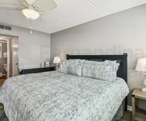 Photo 5 - Amelia South 2 Bedroom Condo by RedAwning