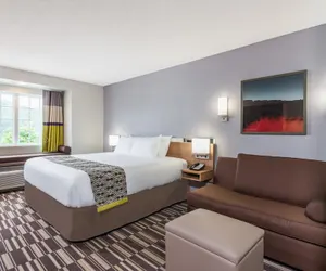 Photo 3 - Microtel Inn & Suites By Wyndham New Martinsville