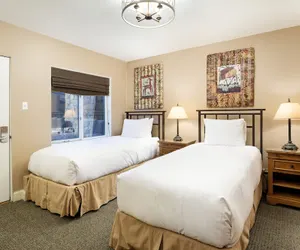 Photo 5 - Fasching Haus Condominiums by Frias