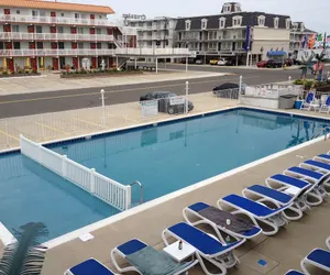 Photo 2 - Tangiers Motel