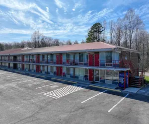 Photo 2 - Americas Best Value Inn Stearns