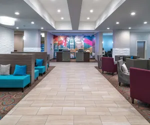 Photo 3 - La Quinta Inn & Suites by Wyndham Forsyth