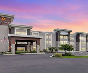 Photo 2 - La Quinta Inn & Suites by Wyndham Cullman