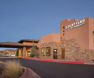 Photo 2 - Courtyard by Marriott Sedona