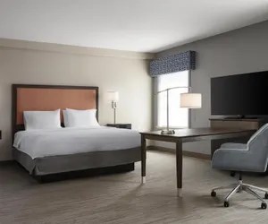 Photo 2 - Hampton Inn & Suites Yonkers - Westchester