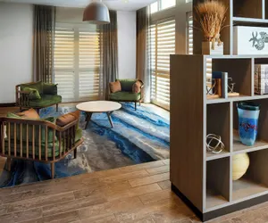 Photo 2 - Fairfield Inn & Suites by Marriott Savannah Midtown