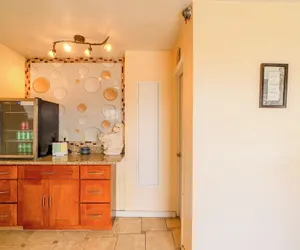 Photo 5 - Crown Inn By OYO Denver Tx