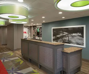 Photo 5 - Hampton Inn & Suites St. Louis/Alton