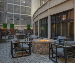 Photo 2 - Fairfield Inn & Suites Savannah Downtown/Historic District