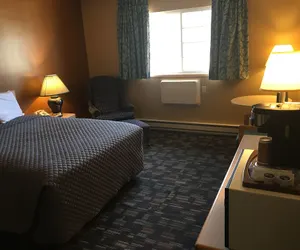 Photo 5 - Lakeside Motor Inn