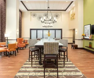 Photo 4 - Hampton Inn & Suites Niles/Warren