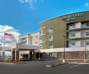 Photo 2 - Courtyard by Marriott Schenectady at Mohawk Harbor