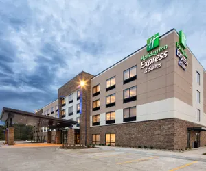 Photo 2 - Holiday Inn Express & Suites East Peoria - Riverfront, an IHG Hotel