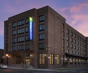 Photo 2 - Holiday Inn Express Pensacola Downtown, an IHG Hotel