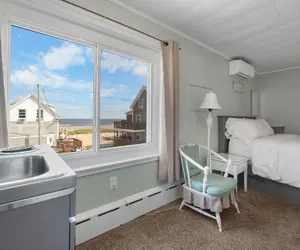 Photo 4 - Echo Motel & Oceanfront Properties