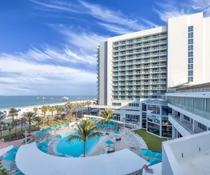 Photo 2 - Wyndham Grand Clearwater Beach