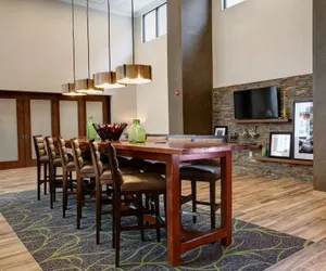 Photo 4 - Hampton Inn & Suites Baltimore/Aberdeen