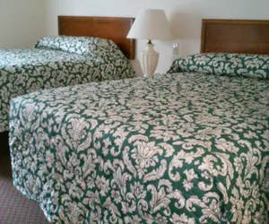 Photo 2 - Stay Lodge Thomasville NC