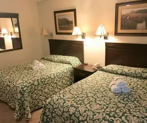 Photo 4 - Carriage House Country Club