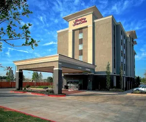 Photo 2 - Hampton Inn & Suites Moore