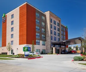 Photo 2 - Holiday Inn Express & Suites Moore, an IHG Hotel