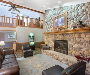 Photo 3 - AmericInn by Wyndham Lincoln North