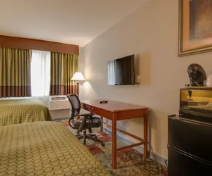 Photo 2 - Americas Best Value Inn Hayward