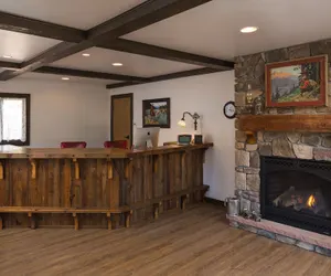 Photo 5 - The Landing at Estes Park - Riverside Retreat