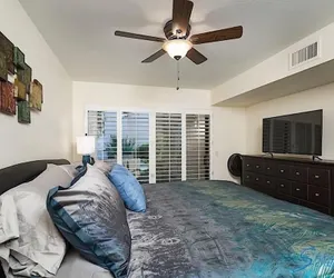Photo 5 - Royal Palm Condo By Signature Vacation Rentals