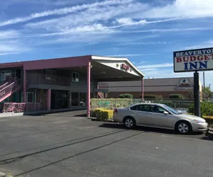 Photo 2 - Beaverton Budget Inn