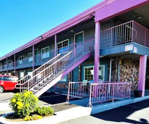 Photo 2 - Beaverton Budget Inn by Capital O Portland